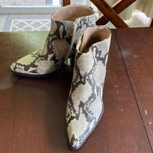 SOUL Naturalizer boots size 8W